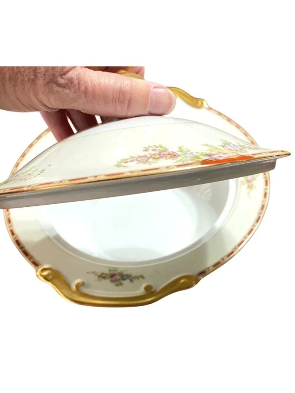 Royal Chester elegant vintage